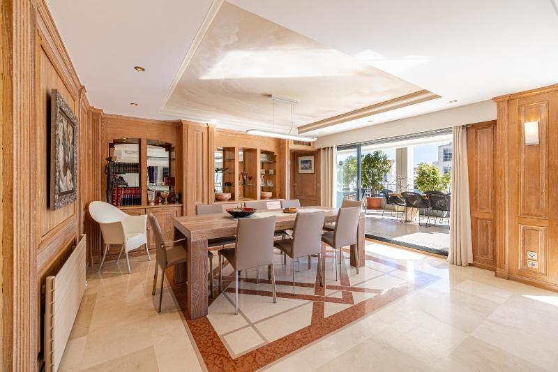 REF 823 - Cannes Center - Duplex apartment for rent - image 11