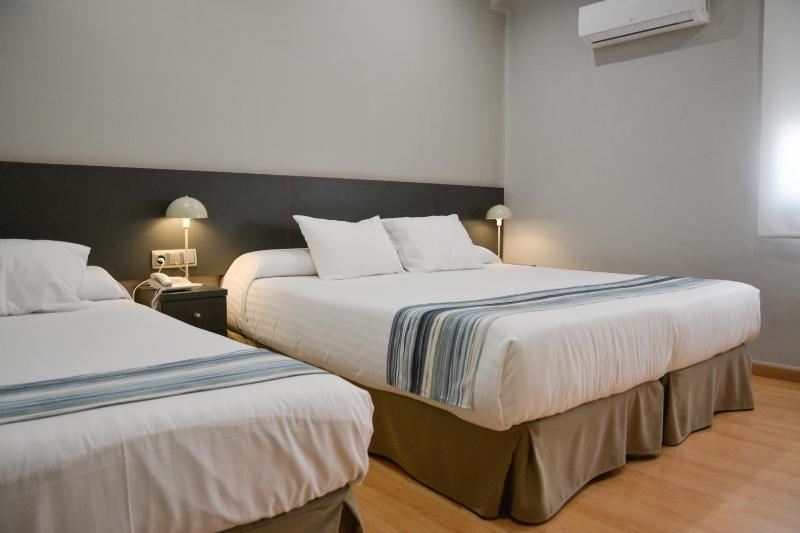 Triple Room image 1
