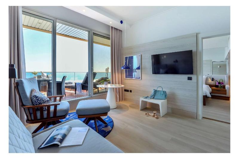 Sea View Suite with Terrace image 1