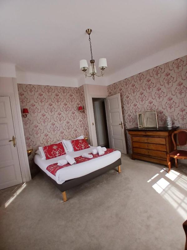 Superior Double Room image 1