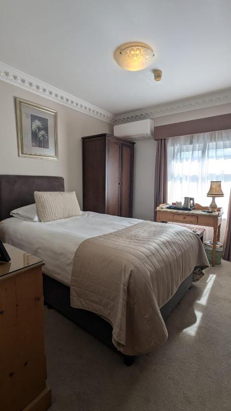 Superior Single Room image 3
