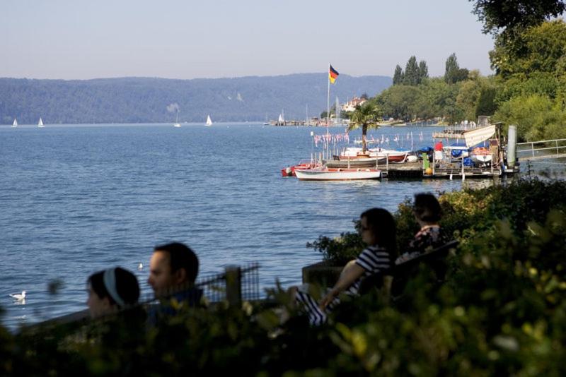 Double Room with Lake View & Balcony image 4