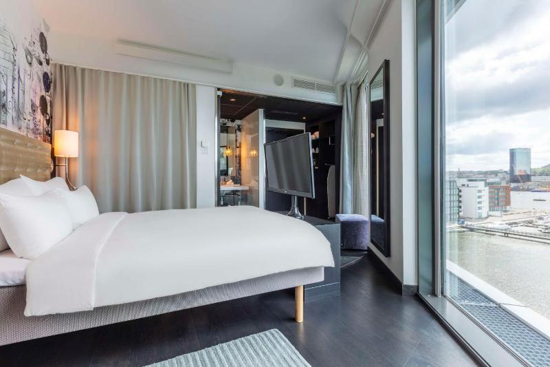 Radisson Blu Riverside Hotel - image 7
