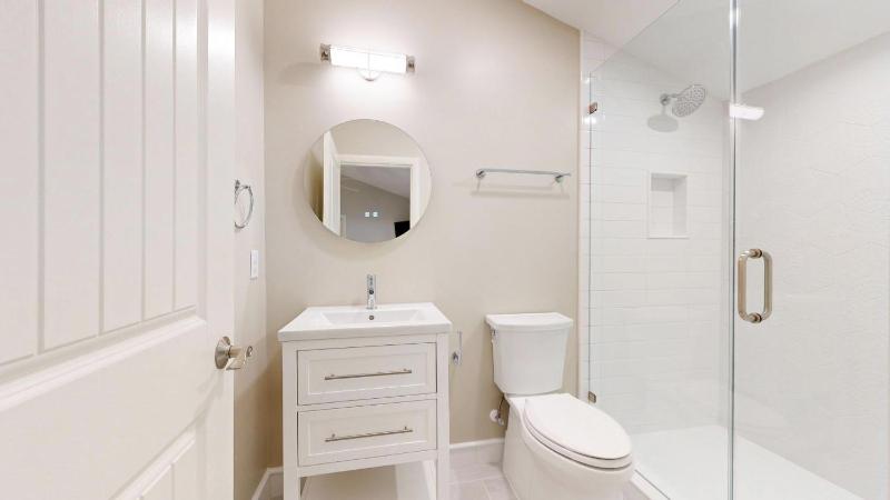 20 Port Tack - image 44