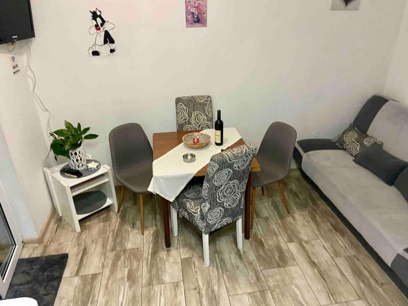 One-Bedroom Apartment (2 Adults) image 2