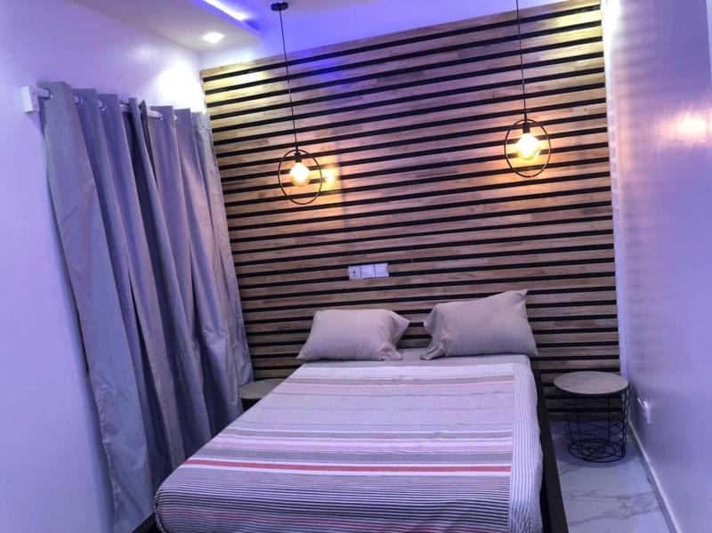 Tastefully furnished air-conditioned and cozy apartment - image 4