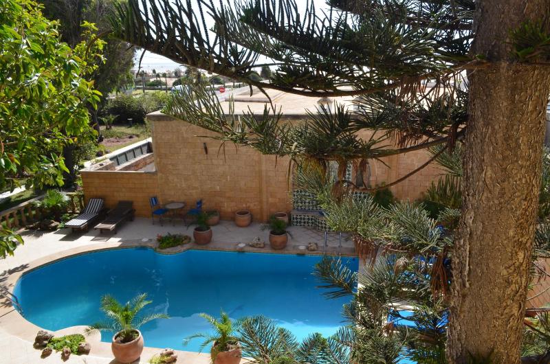 Superior Double Room with Sea View image 3