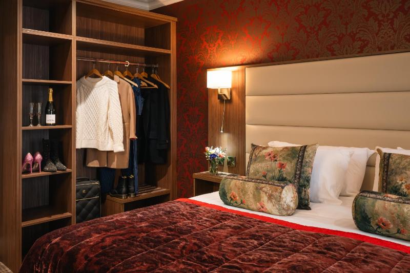 Standard Double Room image 1