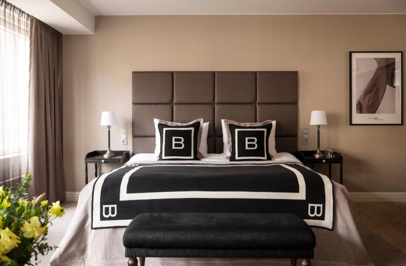 Balmuir Suite image 1