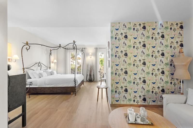 Superior Queen Room image 3