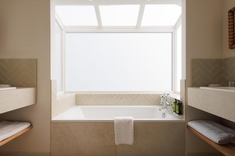 Superior Room Balcony image 3