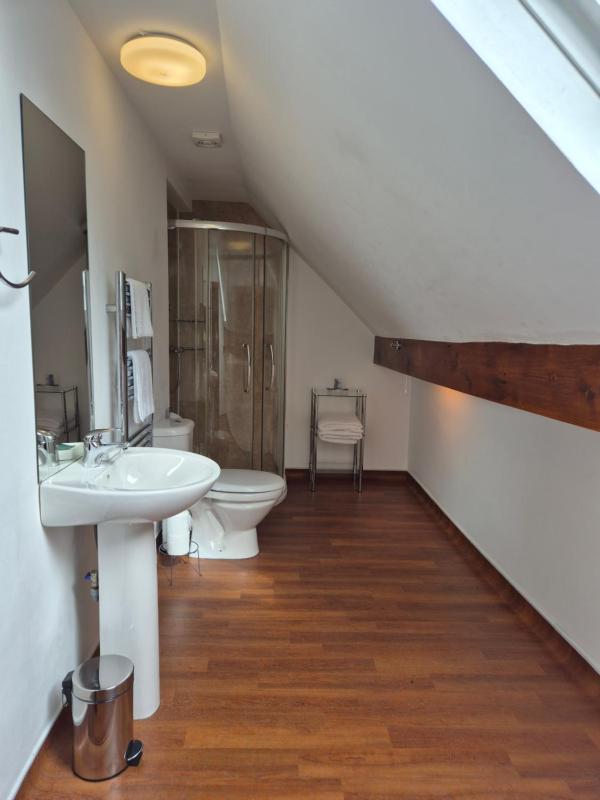 Executive Suite image 2