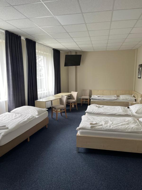 Quadruple Room image 3