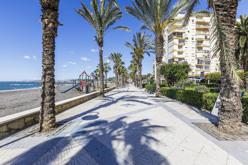 A&N Modern Beach Apartment with Pool Algarrobo Costa - image 48