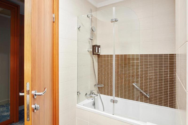 Deluxe Double Room image 4