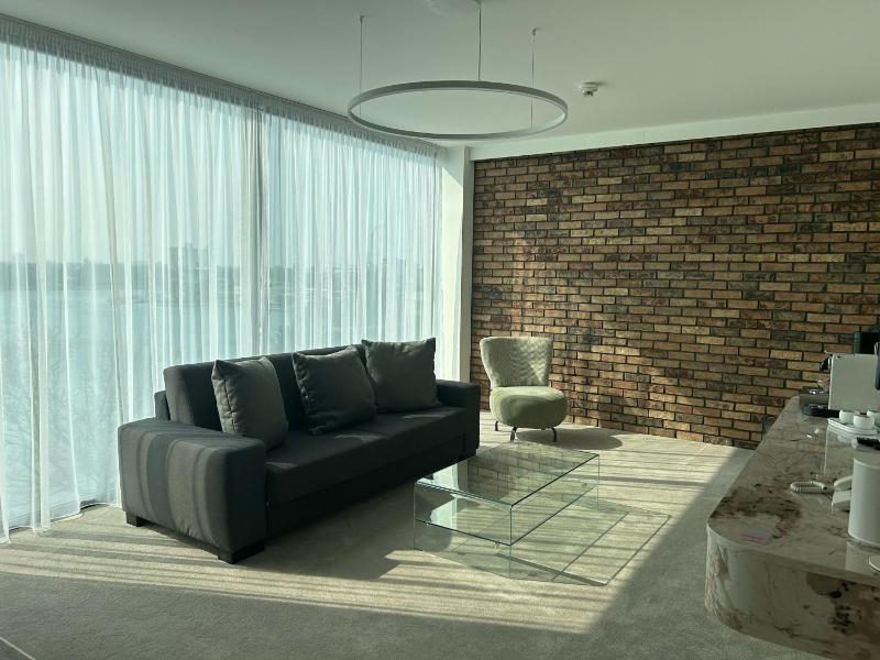 Exclusive PLUS Suite with free Pool and Fitness image 4