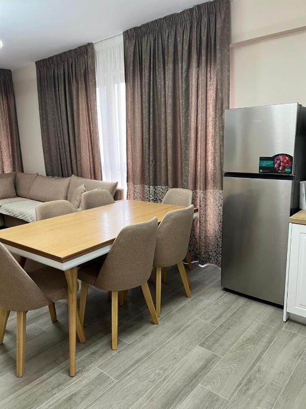 Large Apartment 2 - image 7