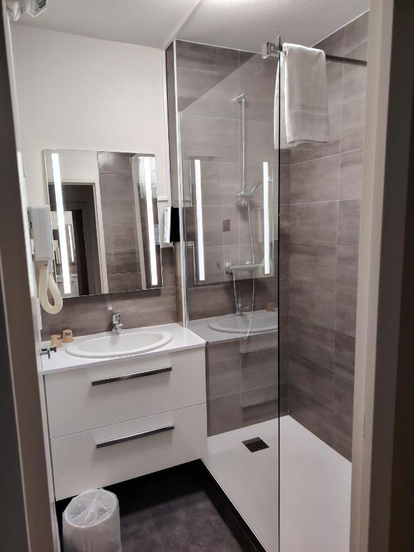 Superior Double Room image 3
