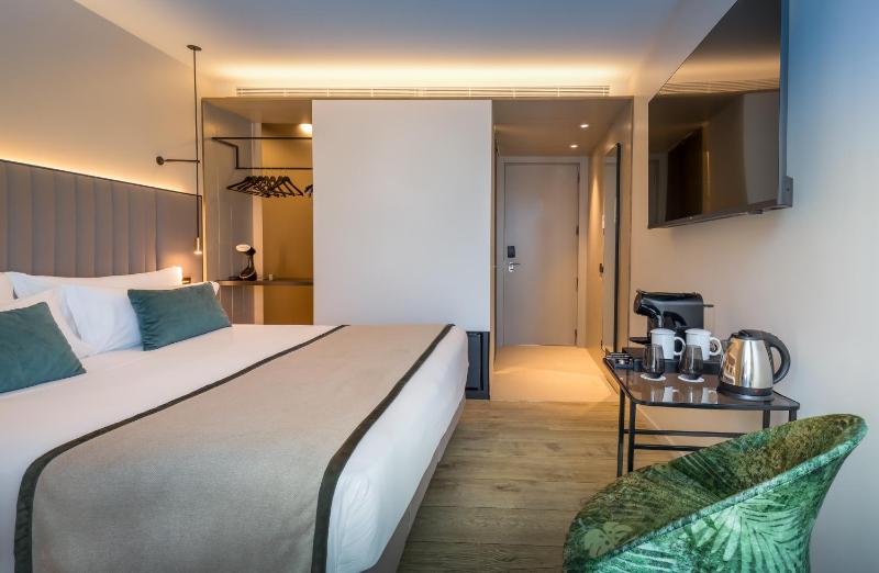 Executive Room image 4