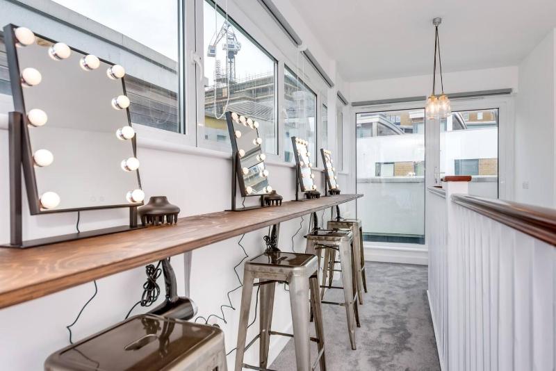Big Beach Boutique Champagne bar & roof terrace! - image 22