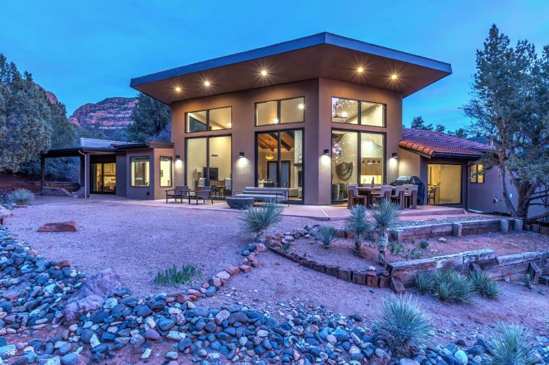 Perfect Chapel Home with Incredible Views and Private Swim Spa - image 40