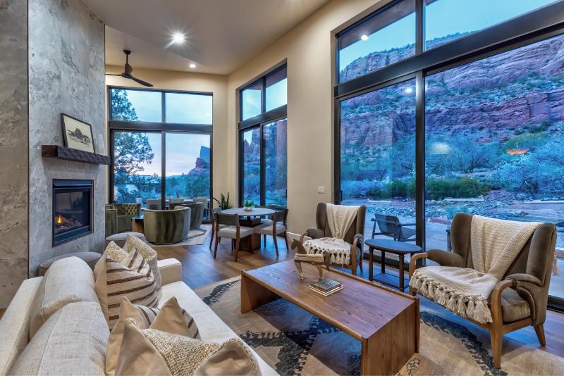 Perfect Chapel Home with Incredible Views and Private Swim Spa - image 23