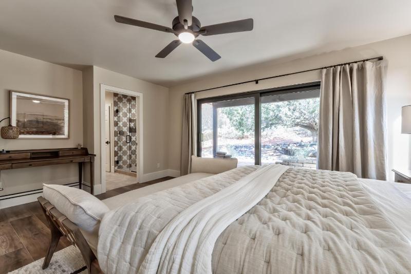 Perfect Chapel Home with Incredible Views and Private Swim Spa - image 41