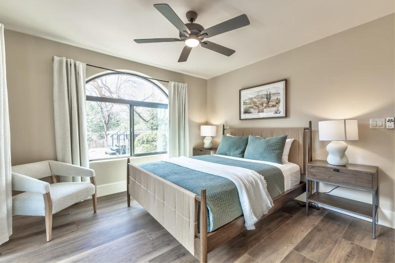 Perfect Chapel Home with Incredible Views and Private Swim Spa - image 29