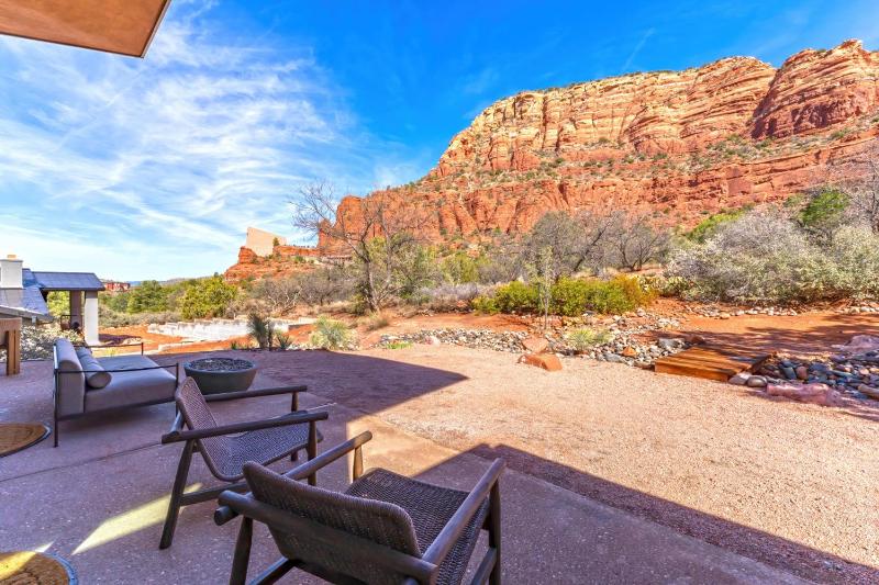 Perfect Chapel Home with Incredible Views and Private Swim Spa - image 19