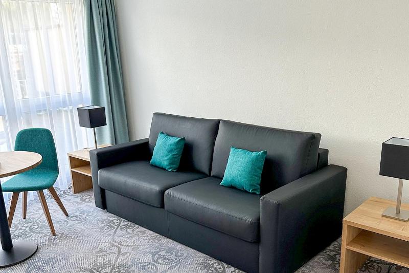 Two Bedroom Suite with balcony image 3