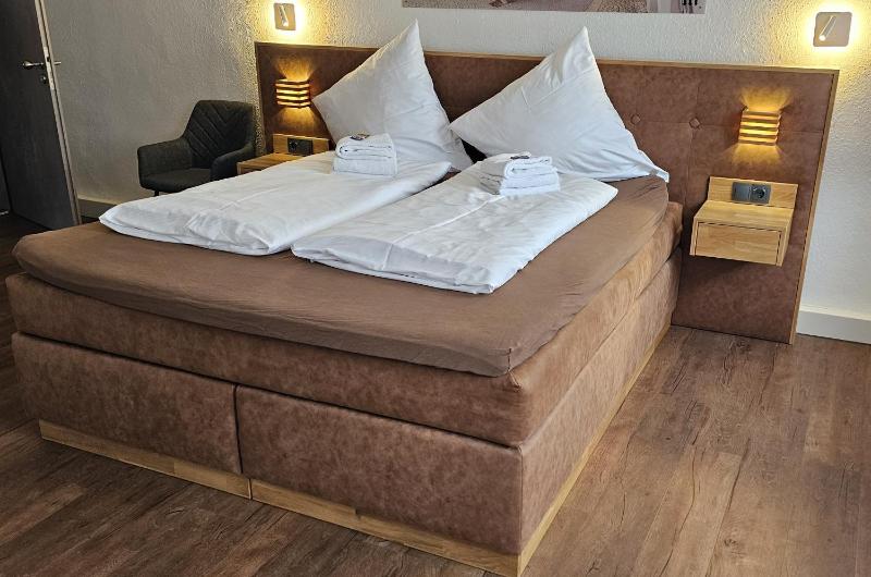Quadruple Room image 4