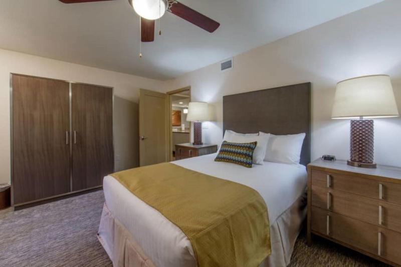 Enjoy resort setting with multiple pools including adult pool in 2BD condo - image 28