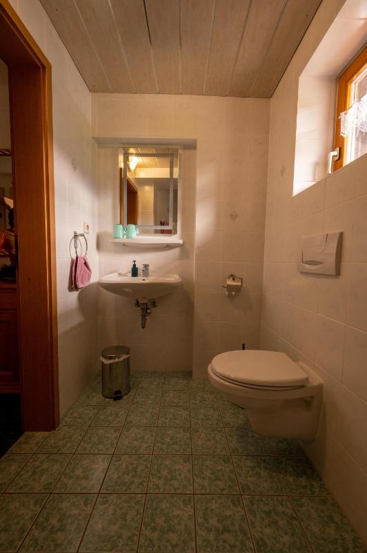 Budget Double Room image 3