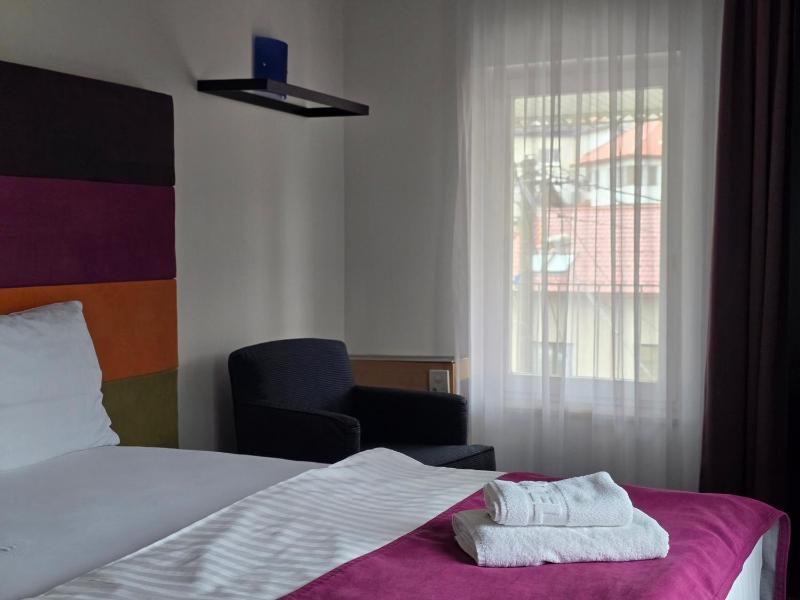 Single Room image 1