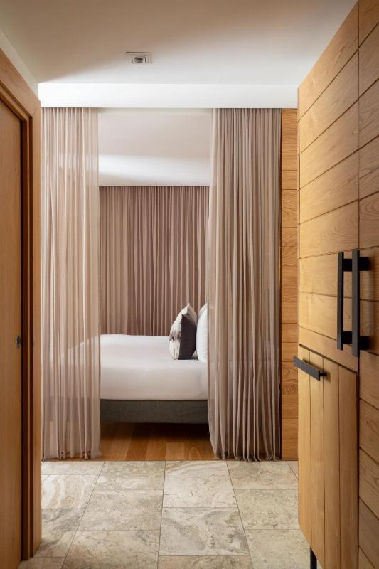 Superior Double Room image 1