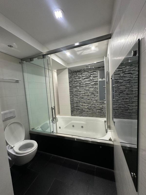 Luxury Apartment Hot Tub in South Cali - image 7