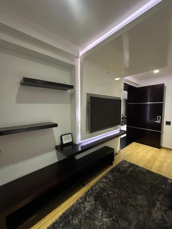 Luxury Apartment Hot Tub in South Cali - image 19