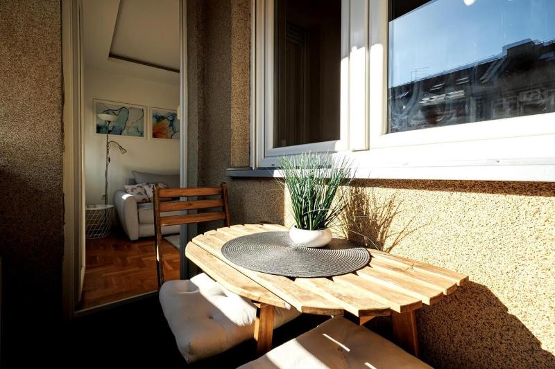 Modern bright apartment - image 13