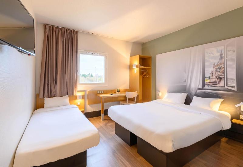 Triple Room image 3