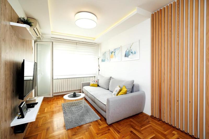 Modern bright apartment - image 12