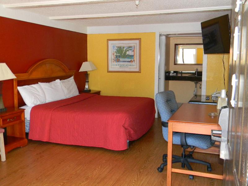 King Room - Non-Smoking image 1
