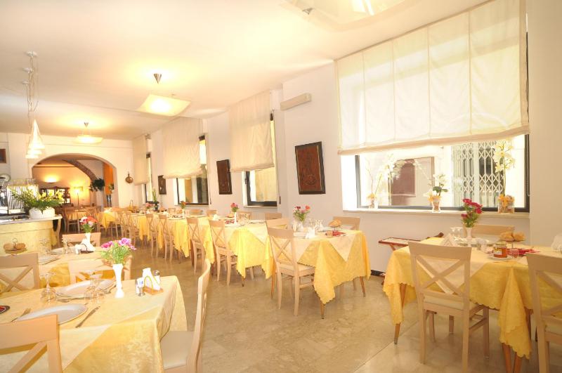 Hotel Gambone - image 30