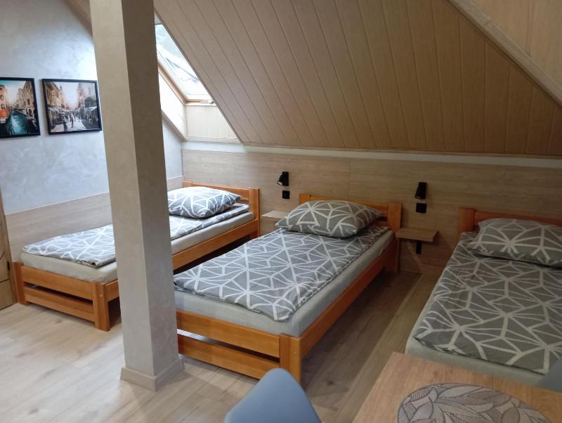 Triple Room with Private Bathroom image 1