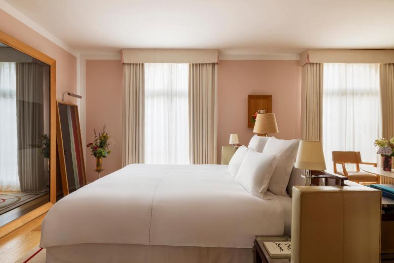 Junior Suite image 1