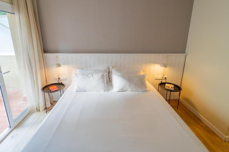 Double or Twin Room with Terrace image 4