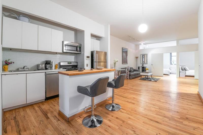 XL Prime Tribeca Furnished Loft June To Aug 90 Days Stay Required - image 9