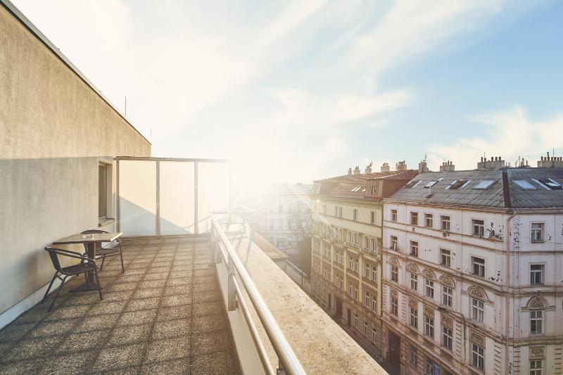 Executive Double Room with Balcony image 3