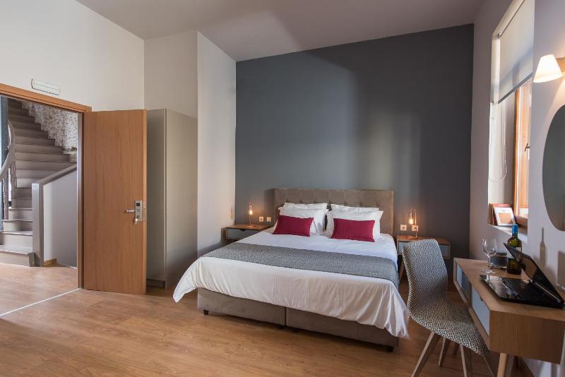 Bluebell Luxury Suites - image 48