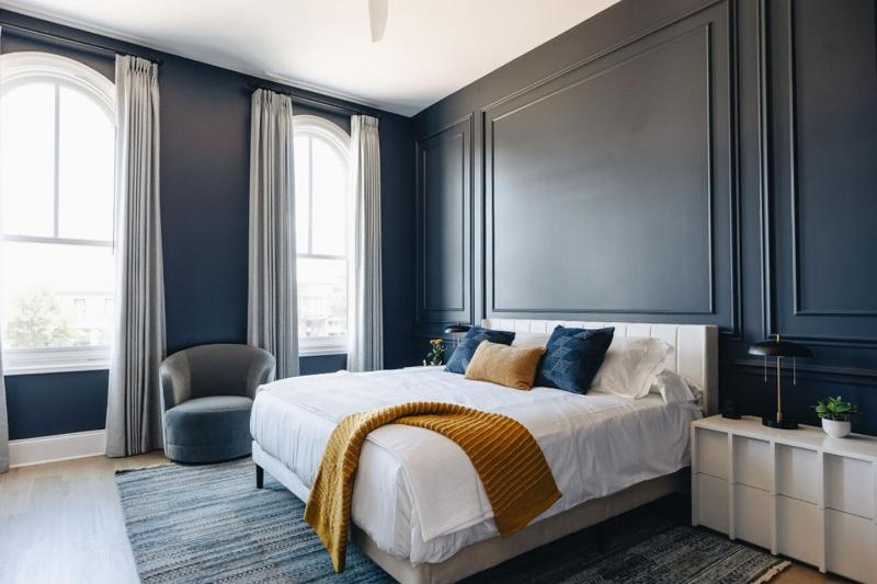 Two-Bedroom Deluxe Apartment image 4