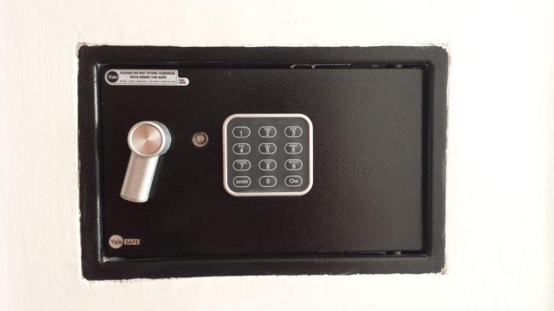 Double or Twin Room image 2